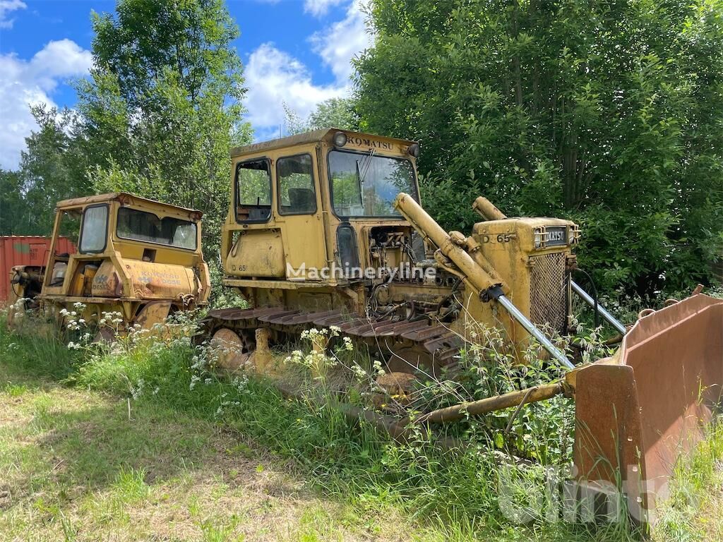 bulldozer Komatsu D65E