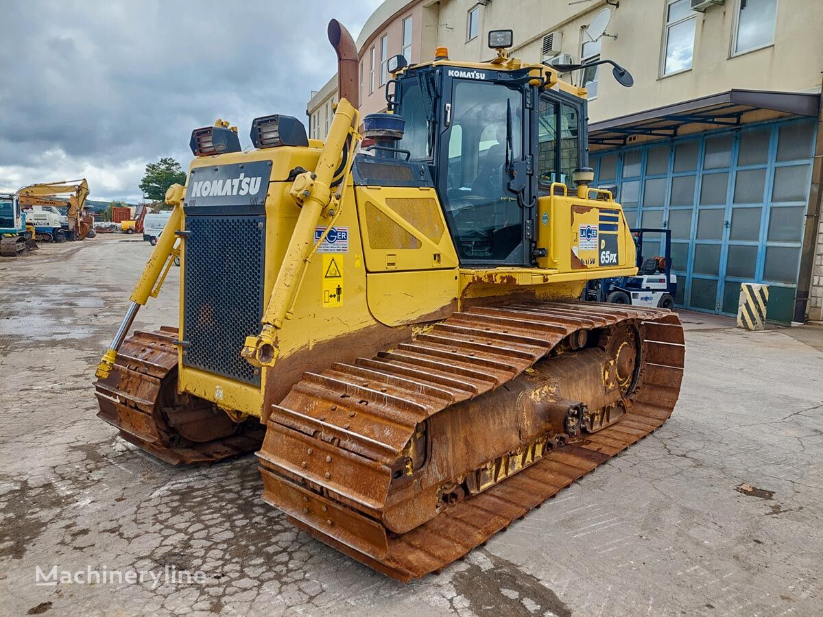 bulldozer Komatsu D65PX-17