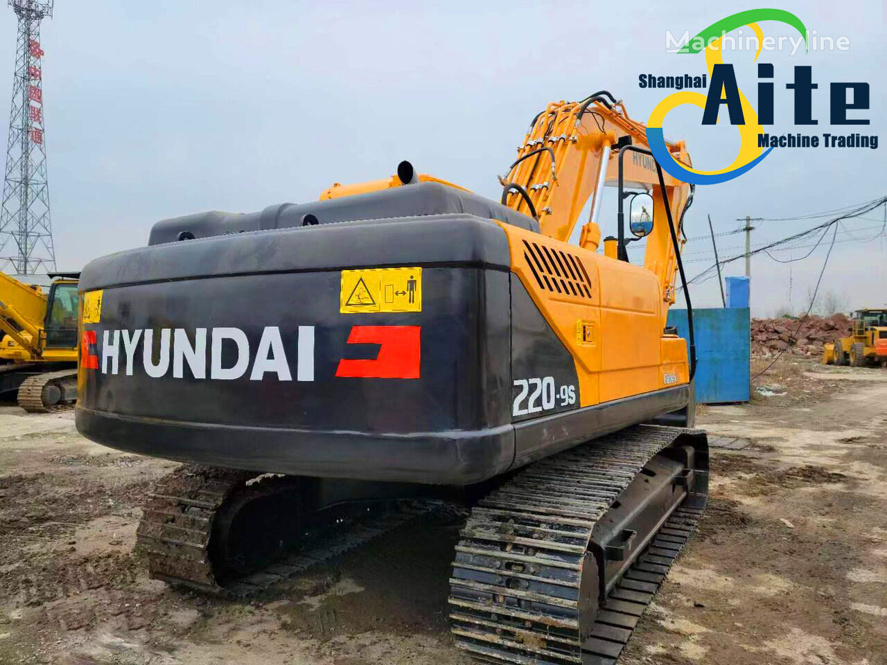 excavator dengan track Hyundai R220-9s