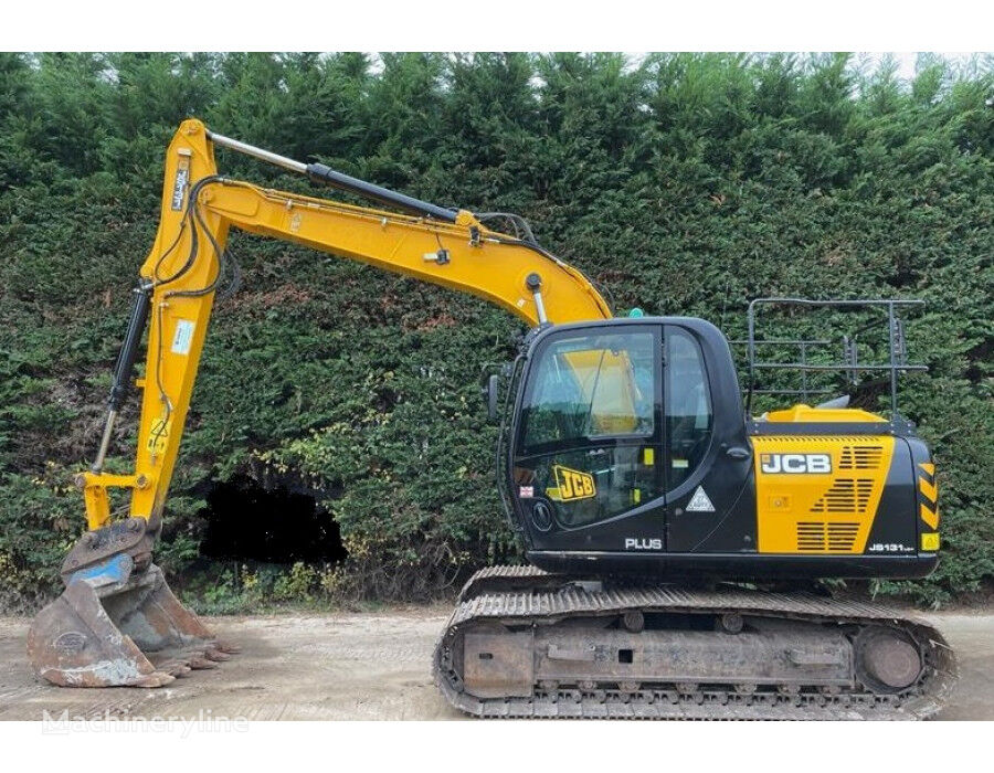 excavator dengan track JCB JS 131 LC PLUS