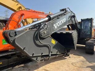 excavator dengan track Volvo EC480