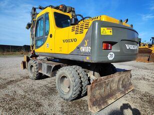 excavator roda Volvo EW180