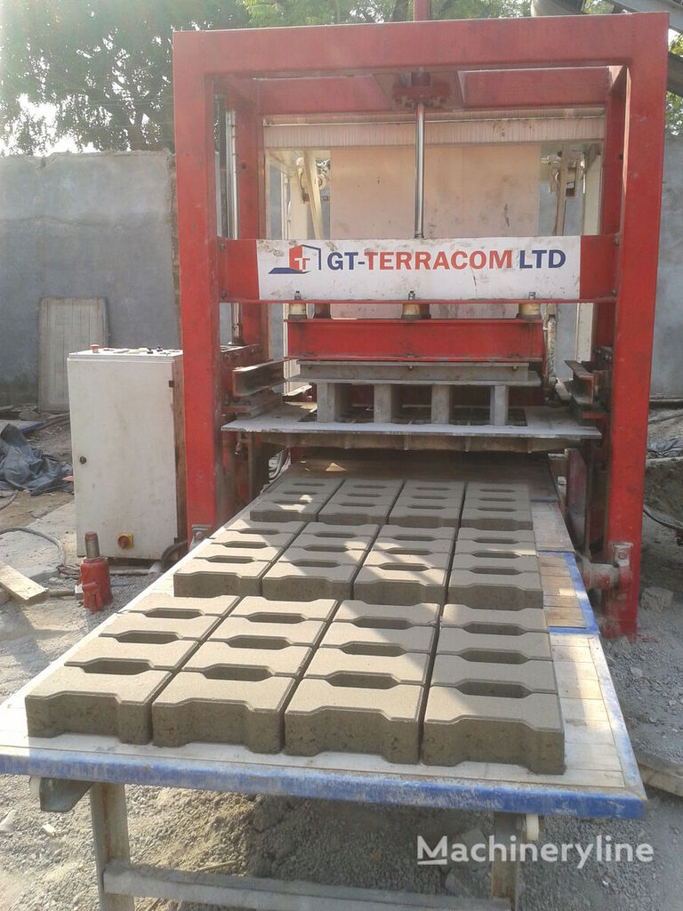 mesin pembuat blok beton Conmach BLOCKKING-18MS baru
