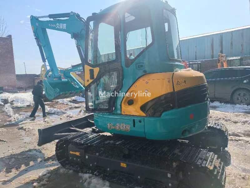 mesin penggali mini Kubota U40