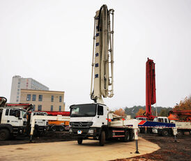 pompa adonan beton Zoomlion CIFA 2010 46X-5RZ dengan sasis MERCEDES-BENZ Actros 3341