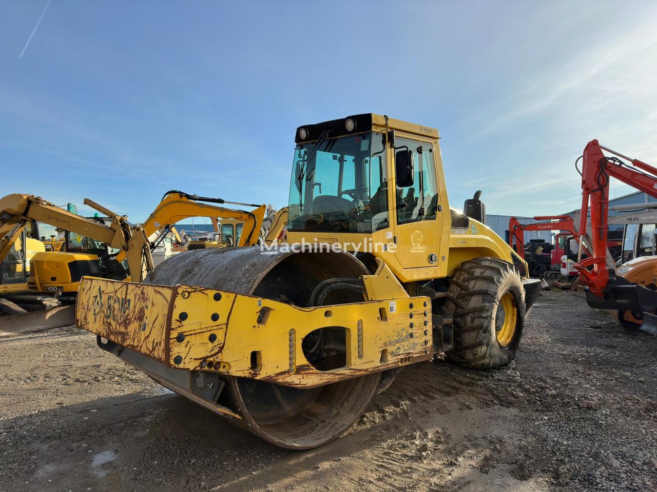 roller kombinasi BOMAG BW 219 DH-4